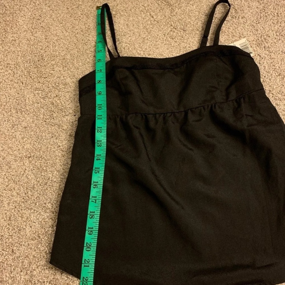 Two New Tops with Lace Trim Detailing - Picture 6 of 9